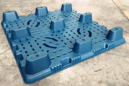 九腳吹塑托盤的優勢強大 一起來看看吧!