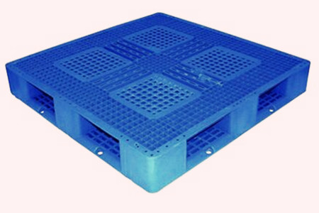 田字塑料托盤和川字塑料托盤的區別 ？來看看吧！