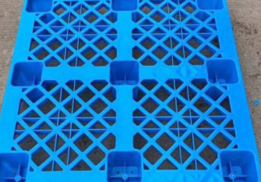 網格輕型塑料托盤使用時存在著哪些問題